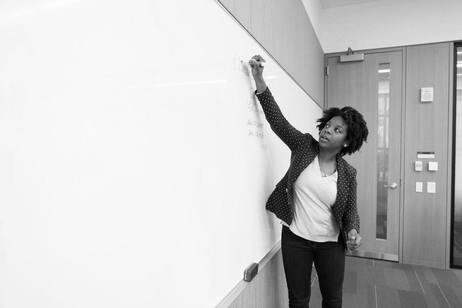 Financial analysis and reporting workspace